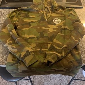 vans camo hoodie!